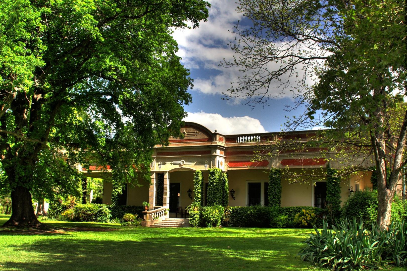 Estancia El Ombú
