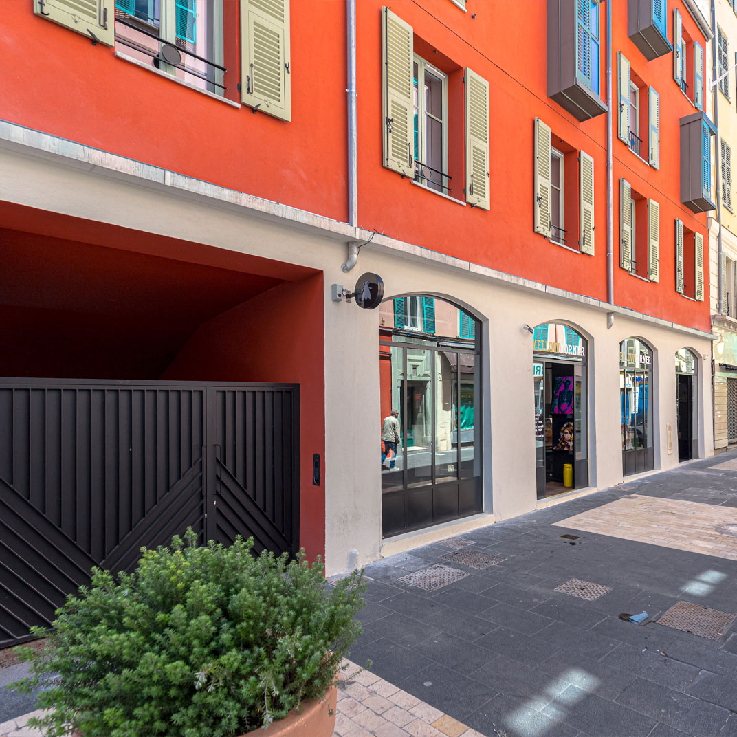 L'Abeille Boutique Apartments