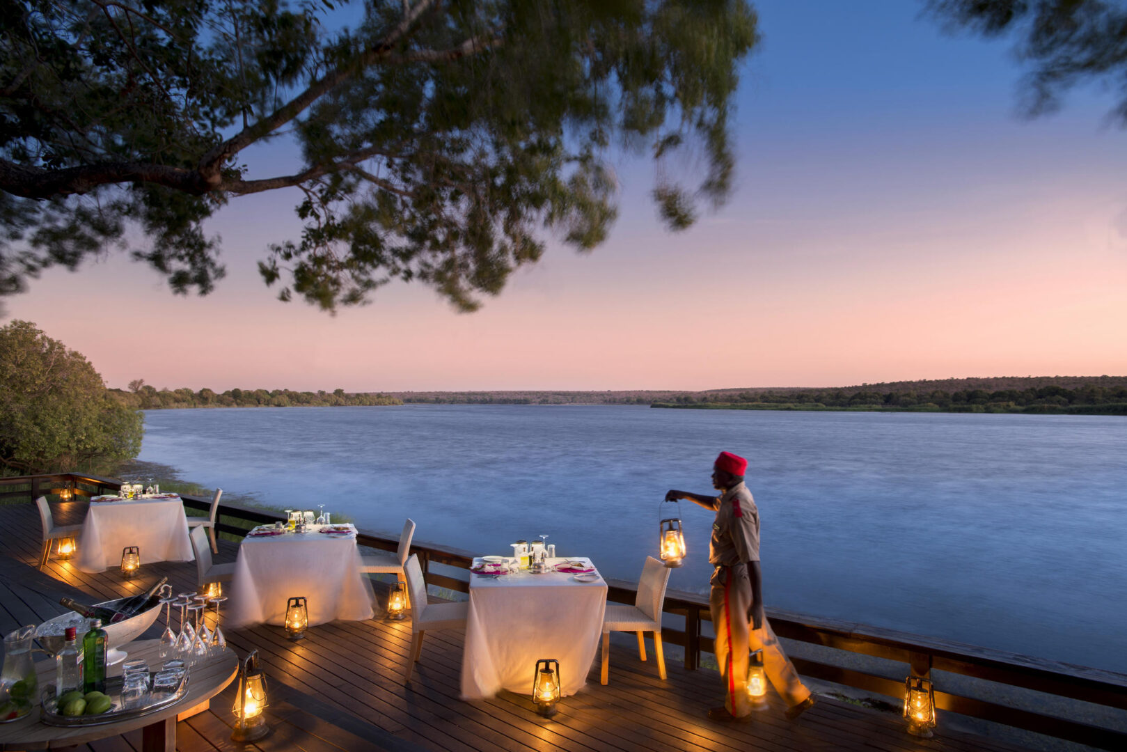 Royal Chundu River Lodge