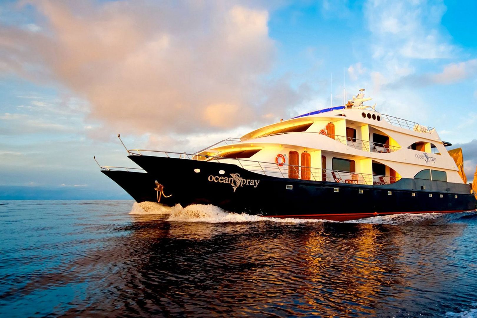 Galapagos Small Ship & Yacht List